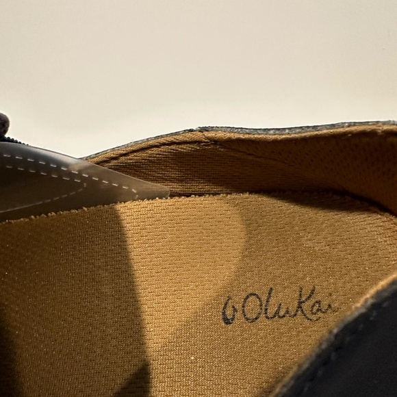 Olukai Pehuea Black size 6.5 - Picture 3 of 6